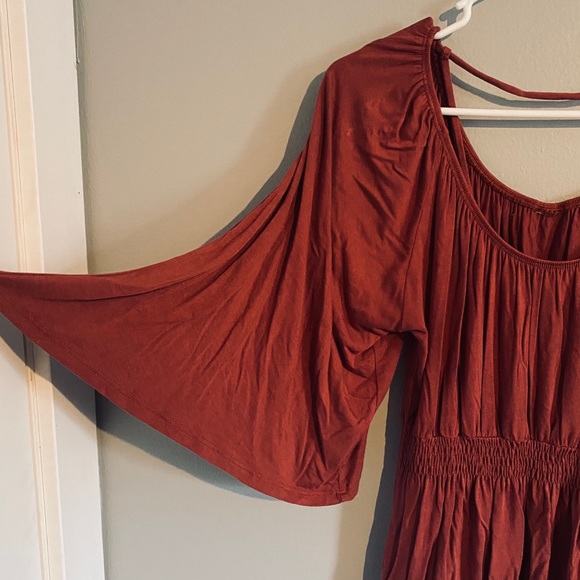 Bell Sleeve Top 💛 FREE WITH BUNDLE - Picture 2 of 3